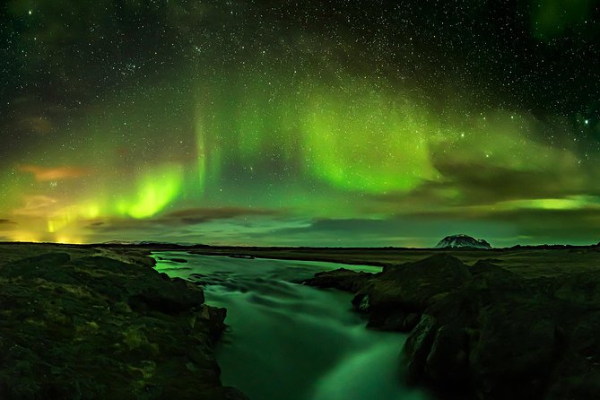 Northern Lights Tour from Reykjavik with Lifetime Guarantee - Photo Tips You Can Actually Use in the Cold