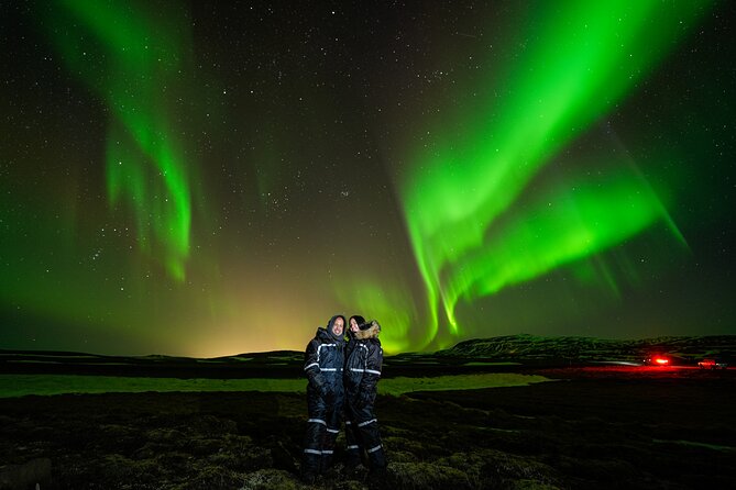 Northern Lights Tour with Photos, Snacks, Warm Snowsuits, Chairs - The Southern Region Drive: What Stop 1 Looks Like at Night