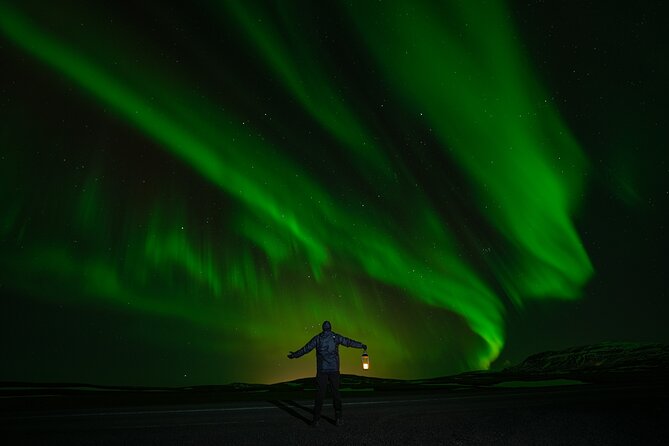 Northern Lights Tour with Photos, Snacks, Warm Snowsuits, Chairs - Quick FAQ