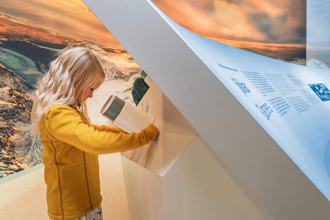 Perlan - Wonders of Iceland Experience - Volcano simulator and inside-the-earth style moments