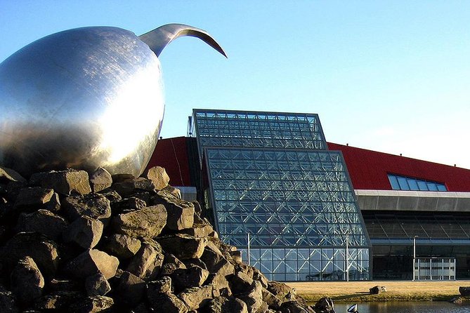 Private Airport Transfer - Door-to-door Keflavik to Reykjavik, without the taxi stress