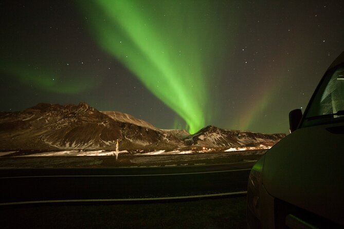 Private Northern Lights Tour - Pickup and Comfort: The Luxury Car Factor