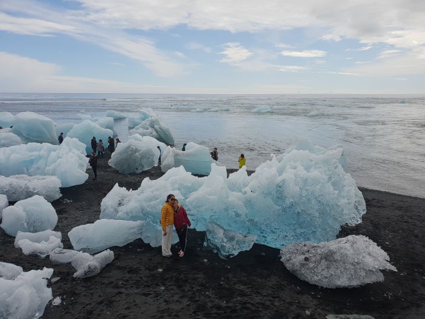 Reykjavík: 2-Day Tour with Icebergs, Glaciers & Waterfalls - Overnight in the Countryside: One Night, Ensuite Comfort, Real Breakfast