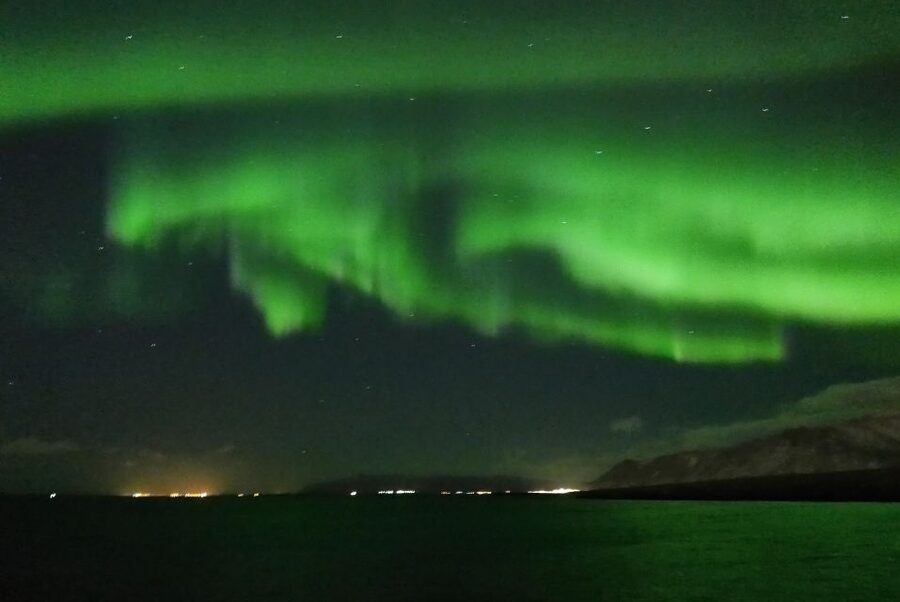 Reykjavik: 2-Hour Northern Lights by Boat with Backup Plan - Chasing the Northern Lights from Old Harbor to Faxaflói Bay