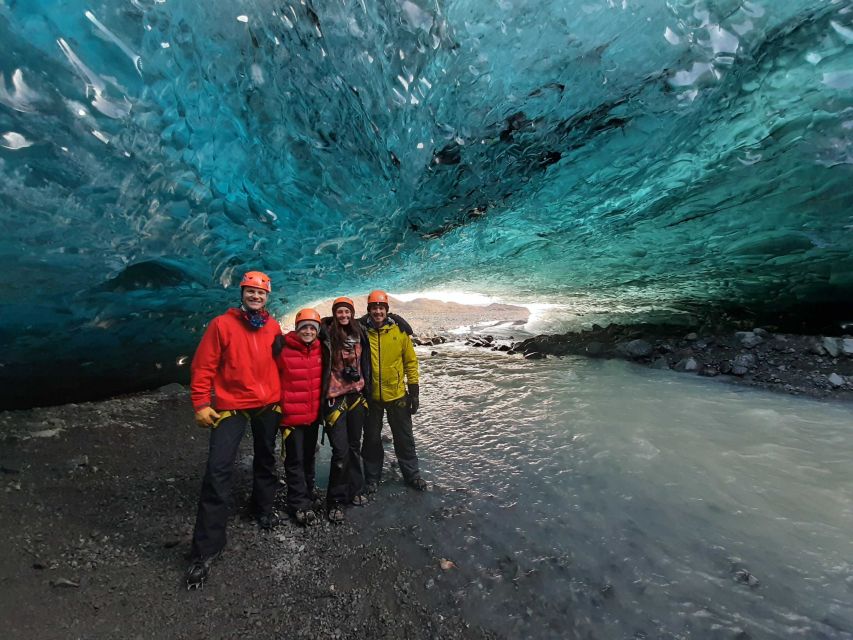 Reykjavik: 3-day South Coast and Golden Circle Experience - Day 1: Þingvellir, Geysir heat, and Gullfoss power