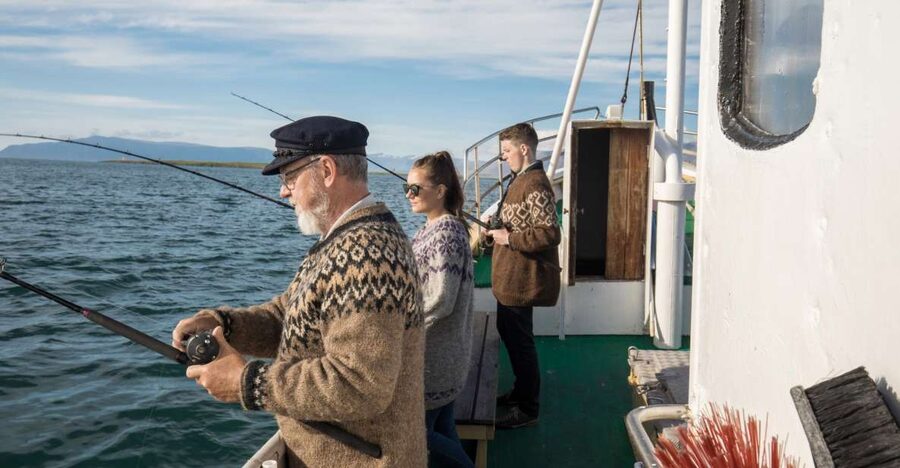 Reykjavik: 3-Hour Sea Angling Gourmet Experience Tour - The On-Deck Rhythm, From Instruction to the First Reel