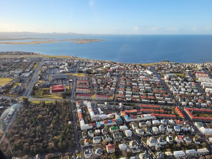 Reykjavik: 45-Minute Volcano Sightseeing Helicopter Tour - Sundhnúkahraun and lava spotting: what you’re really aiming for