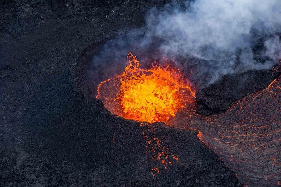 Reykjavik: 45-Minute Volcano Sightseeing Helicopter Tour - Who should book this helicopter tour