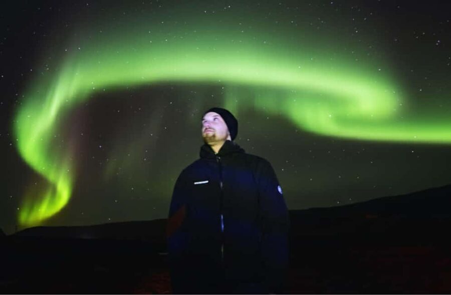 Reykjavík: 4x4 Minibus Northern Lights with Photo and Cocoa - Price and value: is $136 per person fair for what you get?