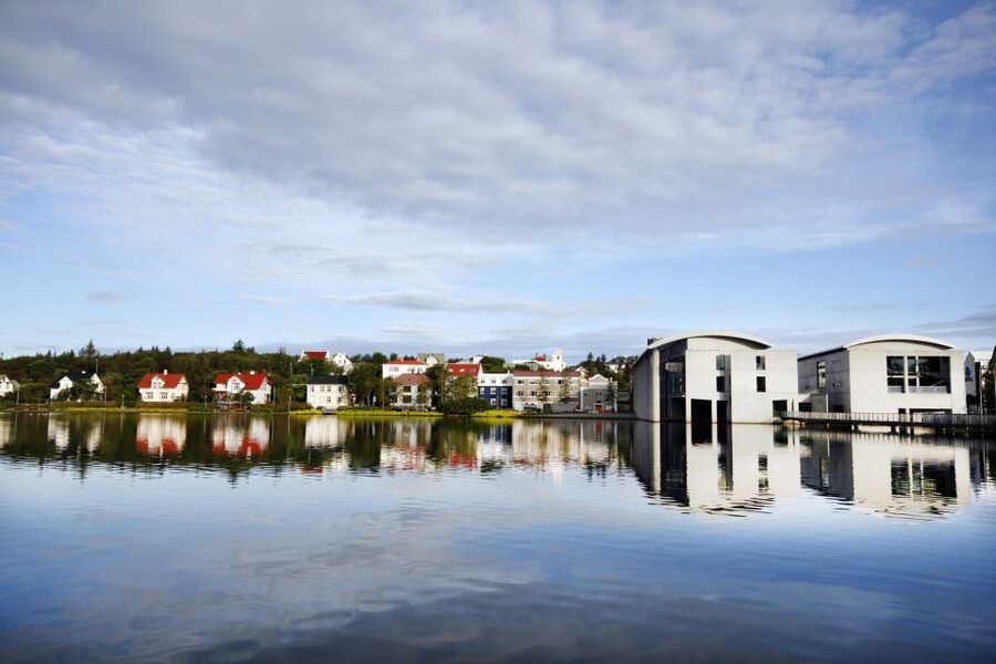Reykjavik City Walking Tour - Old Harbour, Harpa Concert Hall Views, and Sólfar with Mount Esja Nearby