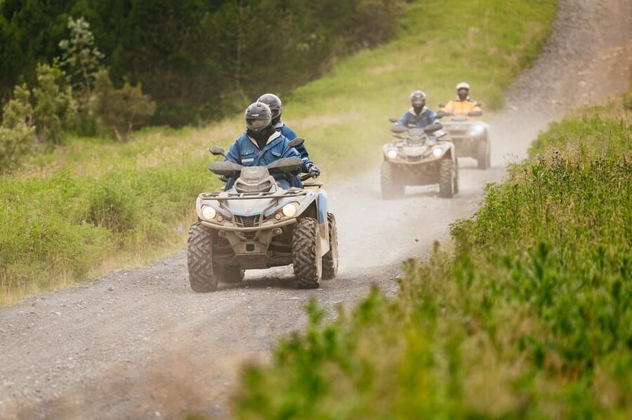 Reykjavik: Countryside Guided ATV Tour with Transfers - Weather reality: freezing wind, snow patches, and how the kit helps