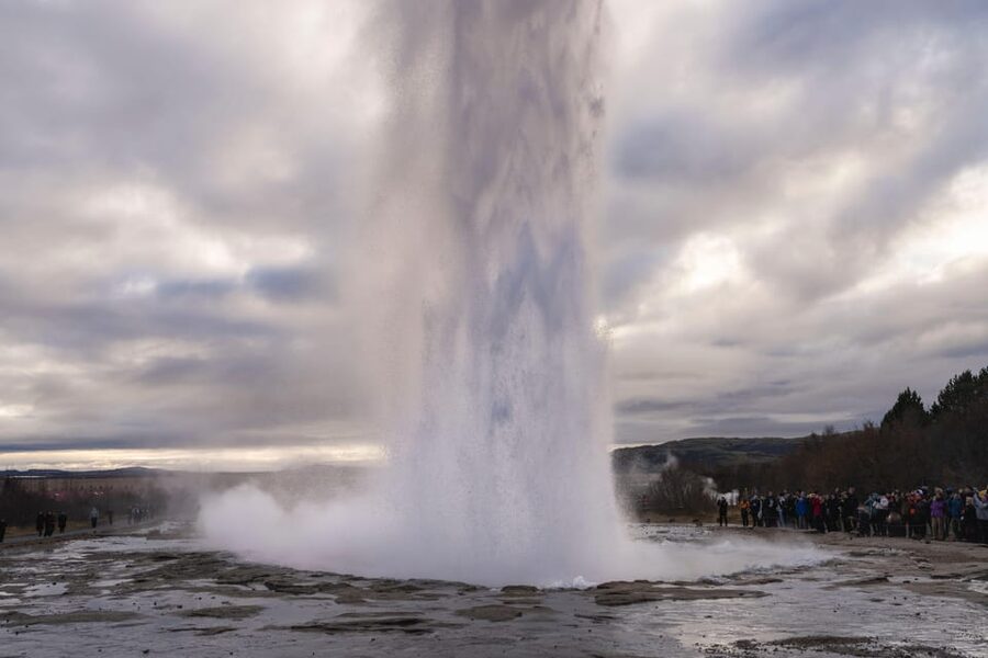 Reykjavík: Golden Circle and Silfra Snorkeling Combo Tour - Price and value: is $297 a smart spend for a full day?