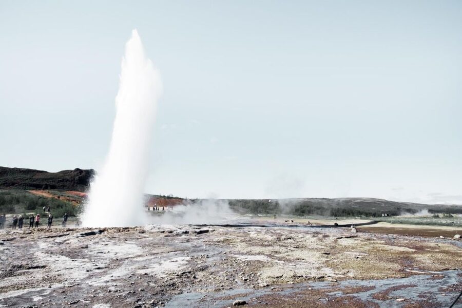 Reykjavík: Golden Circle, Blue Lagoon, and Aurora Tour - Kerið crater: a short stop that adds a new kind of Iceland