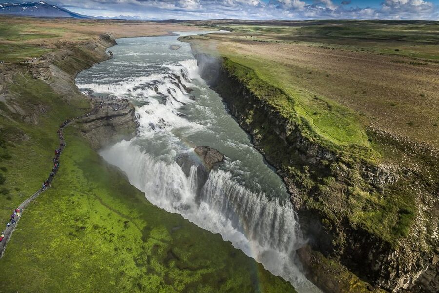 Reykjavik: Golden Circle Day Tour with optional Blue Lagoon - The Bus Experience: WiFi, Tablets, and Real Timing
