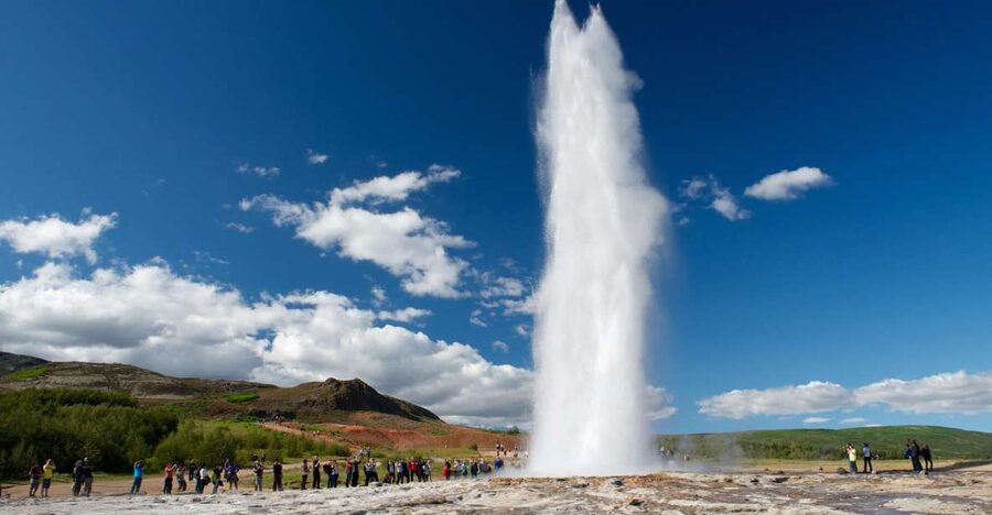 Reykjavik: Golden Circle Day Tour with optional Blue Lagoon - Þingvellir National Park: Where Iceland’s Rift Looks Real