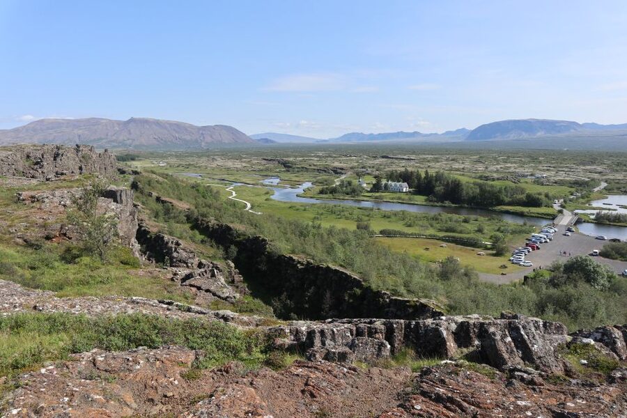 Reykjavík: Golden Circle Geological Jeep Day Trip - Kerið crater lake: a volcanic explosion you can walk around