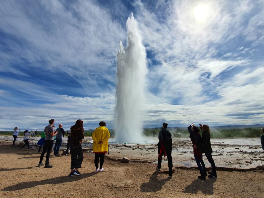 Reykjavik: Golden Circle, Kerid Crater and Sky Lagoon Tour - Þingvellir National Park: Walking the Rift Valley and Seeing the Viking Parliament Site