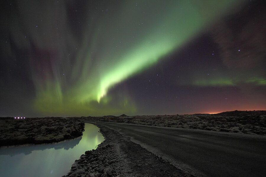 Reykjavik: Golden Circle & Northern Lights 4x4 Tour - The guide and the six-person group: why this feels more personal