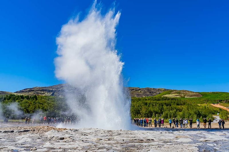 Reykjavik: Golden Circle Super Jeep and Snowmobile Tour - Haukadalur geothermal area: timing matters for Geysir and Strokkur