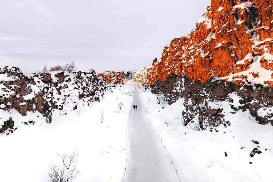 Reykjavik: Golden Circle Super Jeep Tour with Snowmobiling - Reykjavik pickup and the Super Jeep ride to Þingvellir