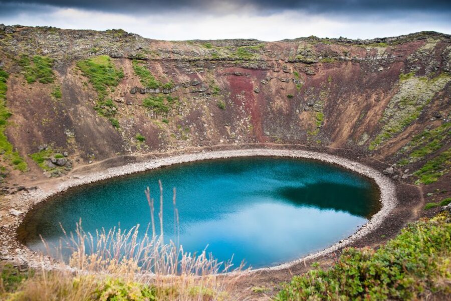 Reykjavík: Golden Circle Tour & Perlan Museum Tour - Arriving at Perlan Dome: From Outdoor Wonders to Indoor Iceland Science