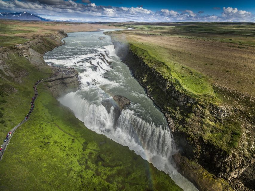 Reykjavik: Golden Circle Tour with Blue Lagoon Visit & Entry - Blue Lagoon entry: 3 hours to go from stiff to soft