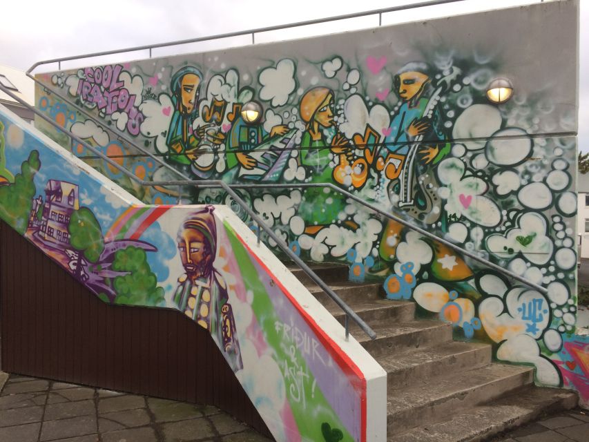 Reykjavik: Guided City Walking Tour - Food and drinks included: dried fish, sweets, and schnapps that feel part of the story