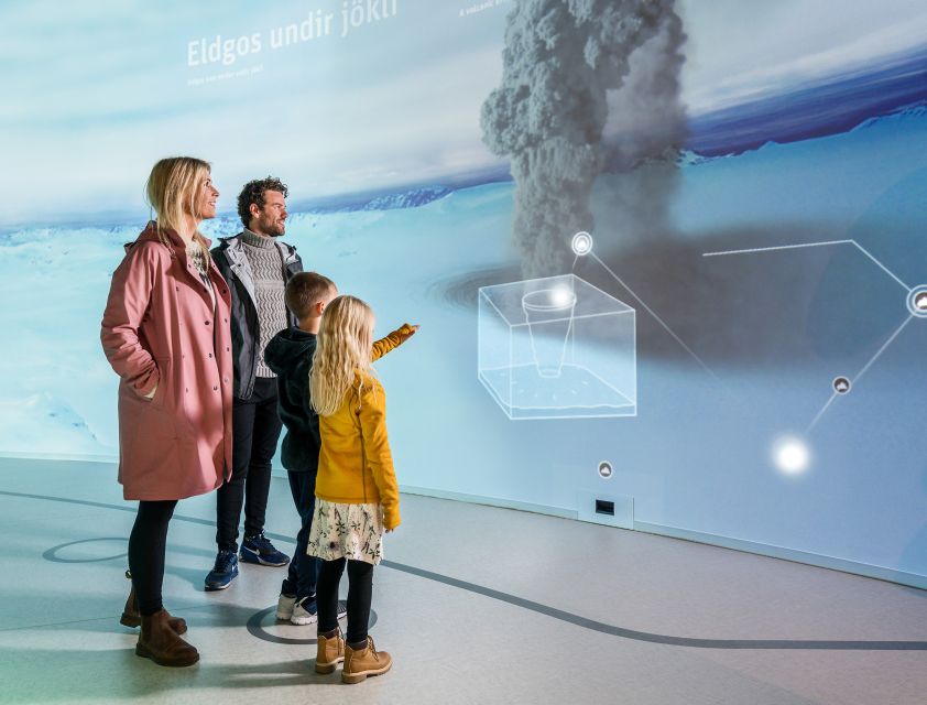 Reykjavík: Hop-On Hop-Off Bus and Perlan Museum Entry Ticket - Price and value at about $88: what you really get