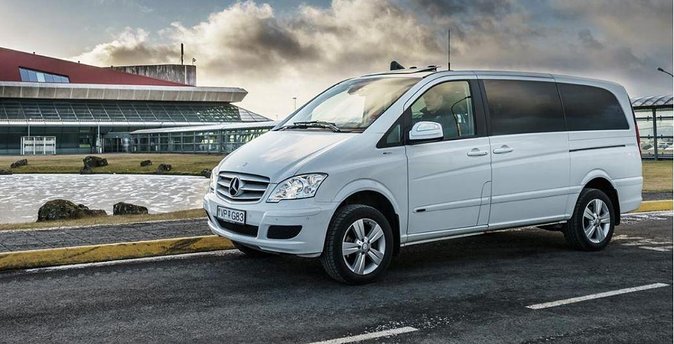 Reykjavik International Airport Private Arrival Transfer - Luggage Rules and Oversized Items You Should Verify
