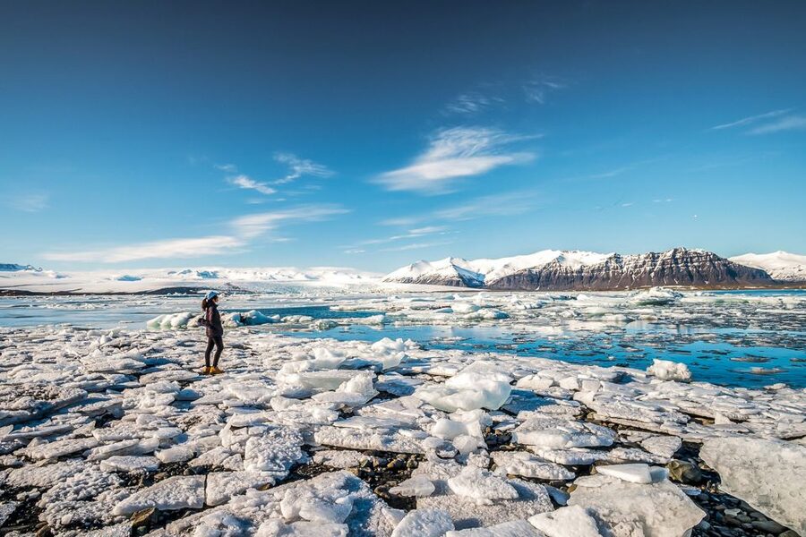 Reykjavik: Jokulsarlon Glacier Lagoon Full-Day Guided Trip - Jökulsárlón Glacier Lagoon: where the ice looks alive