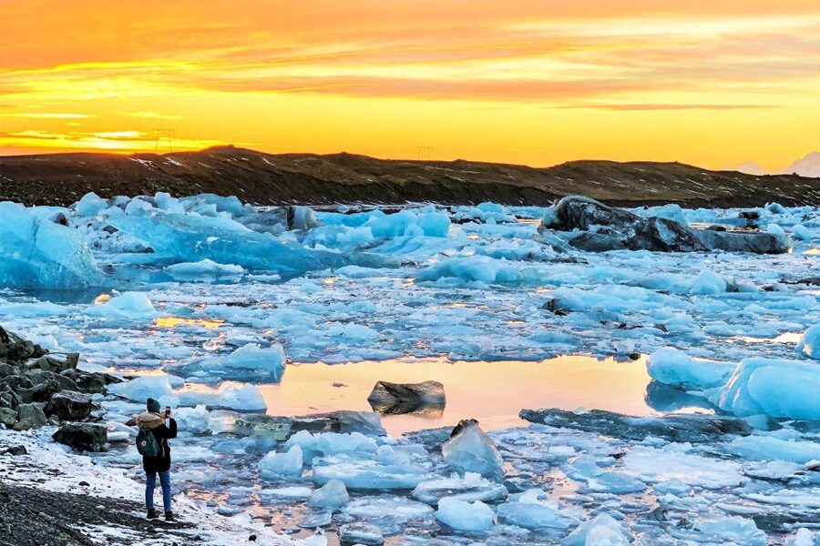 Reykjavik: Jokulsarlon Glacier Lagoon Full-Day Guided Trip - Diamond Beach: black sand plus ice sparkle