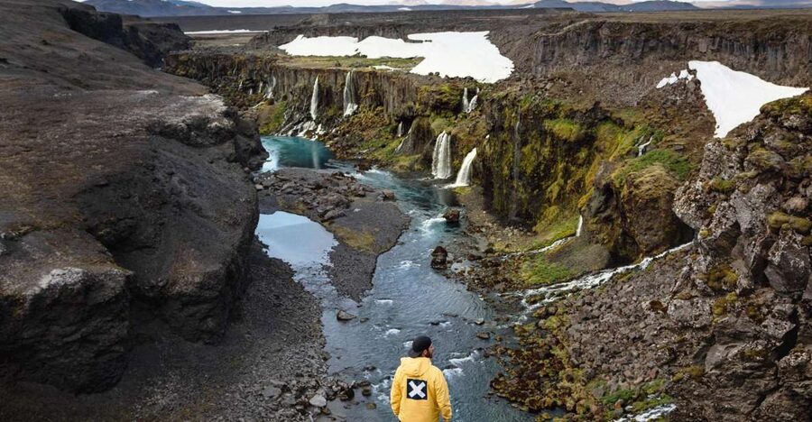 Reykjavík: Landmannalaugar Hike and the Valley of Tears - Super Jeep pickup from Reykjavik, and the reality of bumpy roads