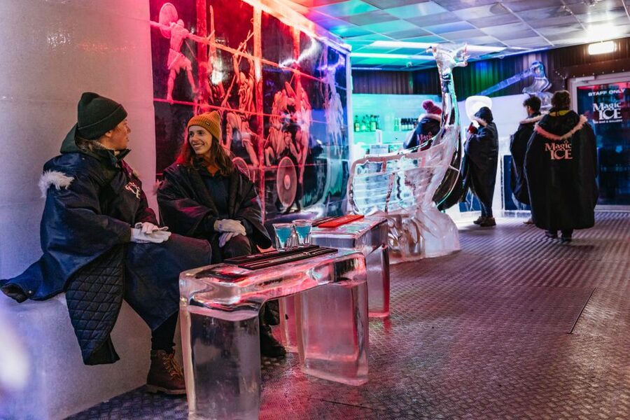 Reykjavik: Magic Ice Bar Entrance and Welcome Drink - Photo Stops and Staff Service: The Small Details That Make It Memorable