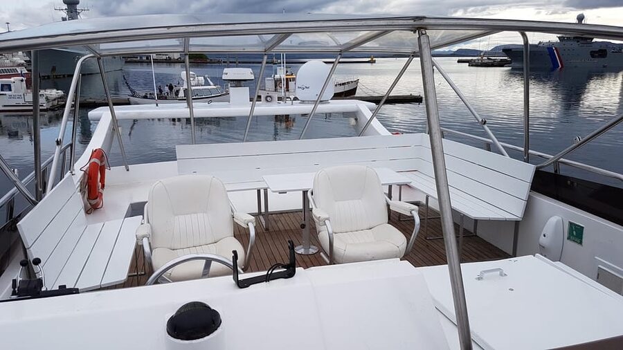 Reykjavík: New Year's Eve Northern Lights Yacht Cruise - Practical Tips for a Smooth New Year’s Eve at Sea