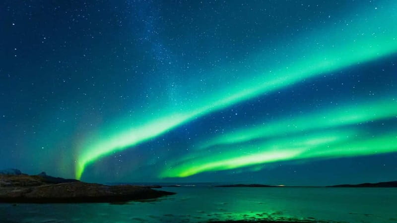 Reykjavik: Northern Lights Adventure Tour with Hot Chocolate - Hot chocolate is not a gimmick here