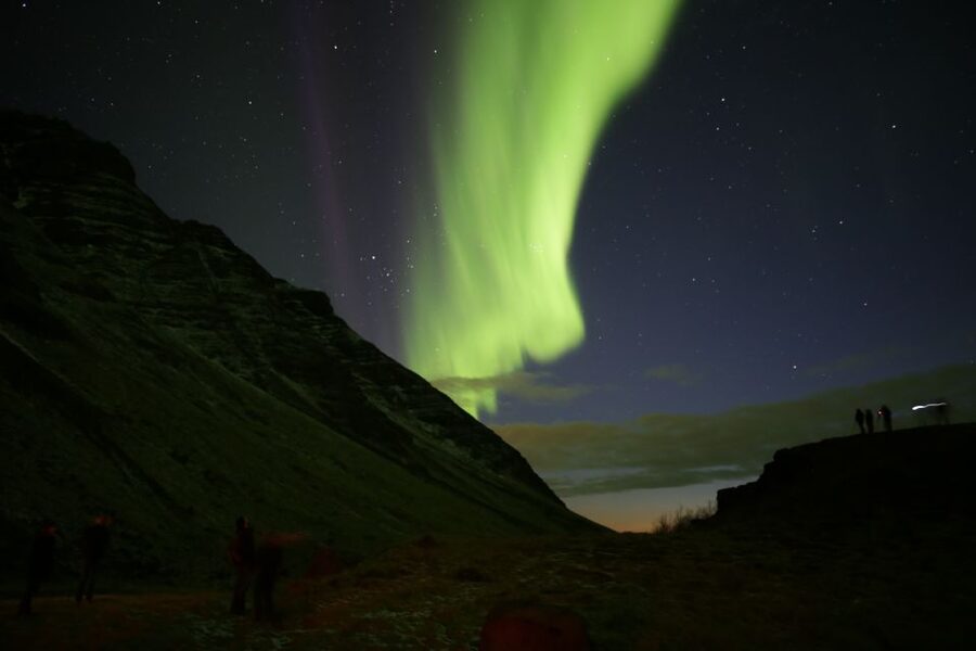 Reykjavik: Northern Lights Experience by Superjeep - Getting Out of Light Pollution: What the Superjeep Adds