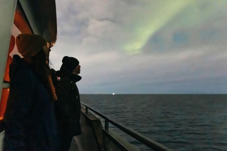 Reykjavik: Northern Lights Yacht Tour - Timing and what “2 hours” feels like on the water