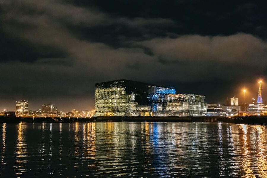 Reykjavik: Northern Lights Yacht Tour - Price and value: what $93 buys you in winter