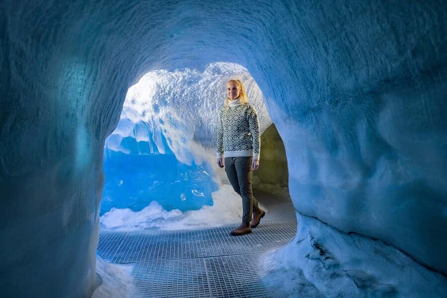 Reykjavik: Perlan Museum Wonders of Iceland Entrance Ticket - The real indoor ice cave, what it teaches and how it feels