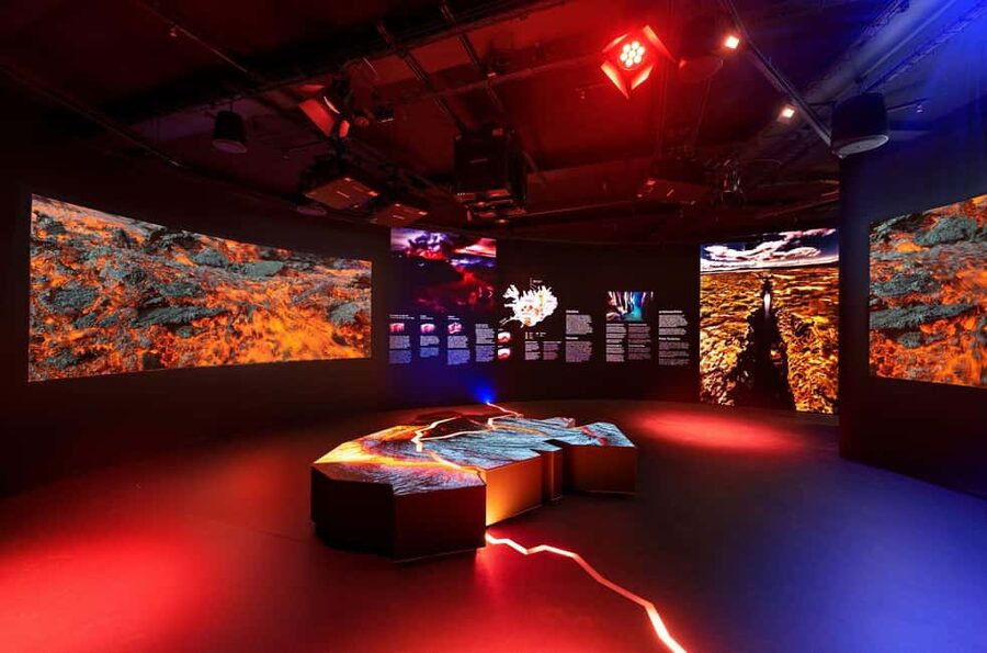 Reykjavik: Perlan Museum Wonders of Iceland Entrance Ticket - Seabirds, cliff life, and the underwater Iceland journey
