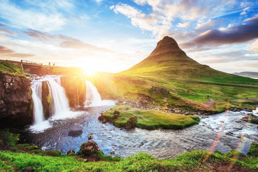 Reykjavik: Private Snaefellsnes and Kirkjufell Jeep Tour - Price and Value for a 4-Person Private Day