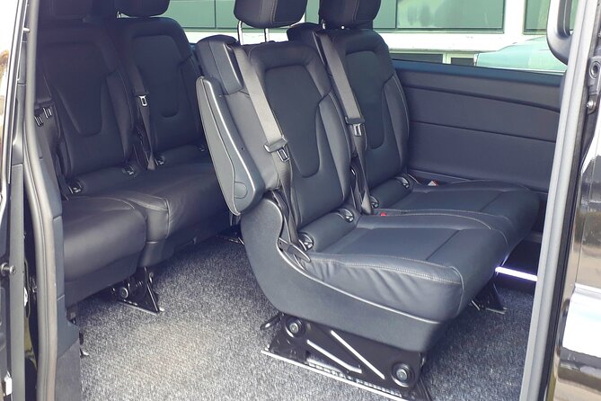 Reykjavik-Private Transfer to/from Keflavík Airport - Why a private KEF transfer is worth it on day one