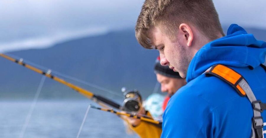 Reykjavik: Sea Fishing Boat Tour & BBQ with the Day's Catch - Guided Casting for Cod, Haddock, and Pollock: How Beginners Get Results
