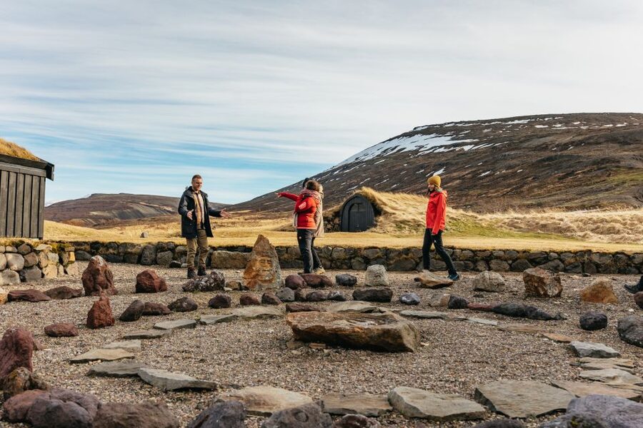 Reykjavik: Silver Circle Tour, Canyon Ride, & Thermal Baths - Canyon Baths in Hringsgil: why this stop beats big hot-spring complexes