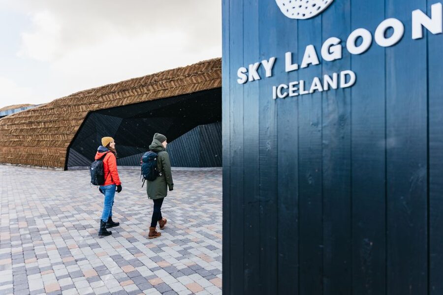 Reykjavik: Sky Lagoon Admission with Transfer - Infinity pool views: the ocean is the main character