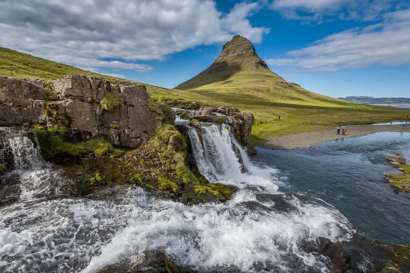 Reykjavik: Snæfellsnes & Mt. Kirkjufell Small Group Tour - The 12-hour rhythm: from Borgarnes breaks to Kirkjufell timing