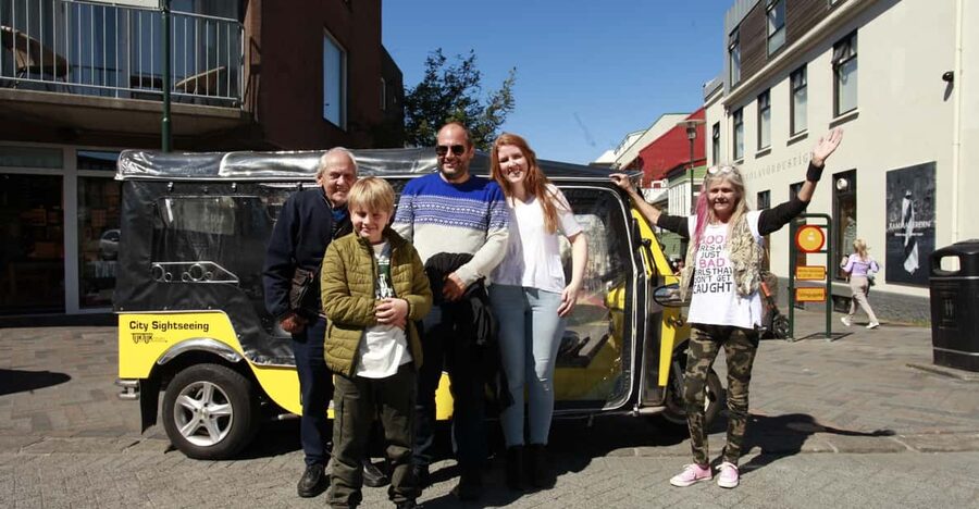 Reykjavík Tuk Tuk Tour - The 60-Minute Route: Þúfa and Hallgrímskirkja Stopovers