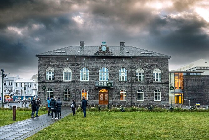 Reykjavik Walking Tour - Walk with a Viking - Meet at Ingólfstorgur, spot the light blue jacket, and get your bearings