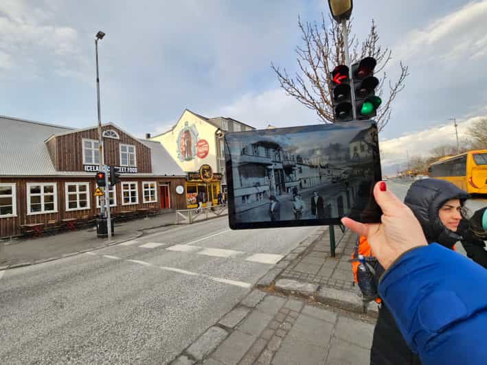 Reykjavik: World War II Walking tour around the city centre - Meeting at Hotel Borg, Then Straight Into the WWII Map