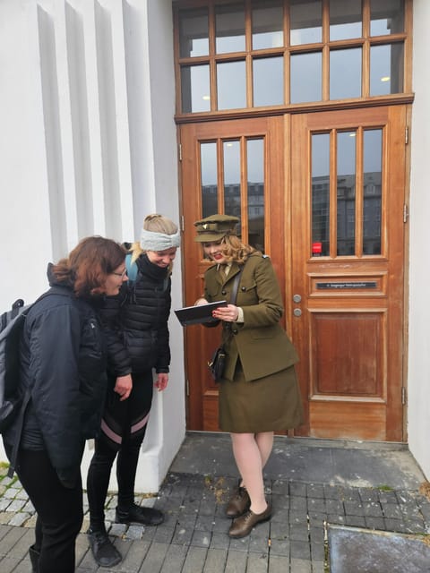 Reykjavik: World War II Walking tour around the city centre - The Old Harbour Stop, Where the British Landing Becomes Real